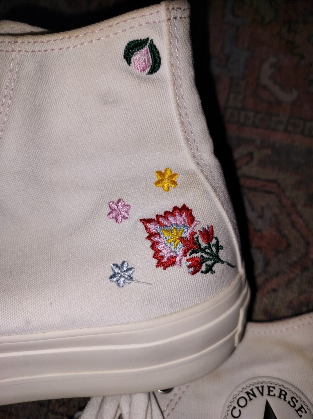 Converse White High-Tops Platforms Colorful Embroidered Festival Flowers - 7/9 - Picture 4 of 8